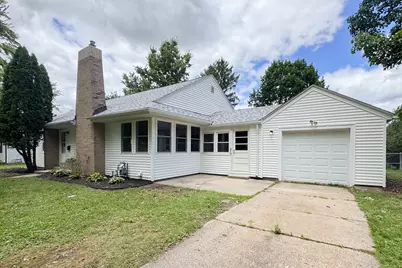 2610 Pelham Road, Rockford, IL 61107 - Photo 2