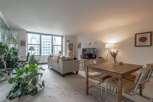 777 N Michigan Ave, Chicago, IL 60611 - Photo 4