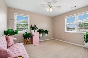 9352 S Ridgeway Ave, Evergreen Park, IL 60805 - Photo 18