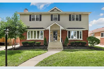 9352 S Ridgeway Avenue, Evergreen Park, IL 60805 - Photo 1