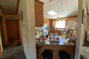 3 Maple Ln, Sandwich, IL 60548 - Photo 4
