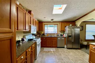 3 Maple Ln, Sandwich, IL 60548 - Photo 6