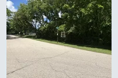 24272 W Bayview Road, Antioch, IL 60002 - Photo 2