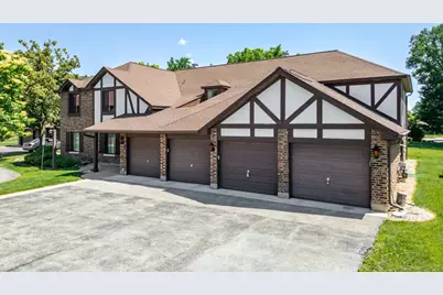 1753 Plymouth Court #B, Wheaton, IL 60189 - Photo 1