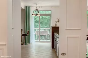 425 Benjamin Dr, Vernon Hills, IL 60061 - Photo 12