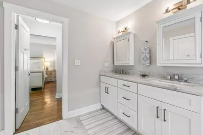 843 N East Avenue, Oak Park, IL 60302 - Photo 16