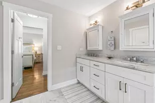 843 N East Ave, Oak Park, IL 60302 - Photo 16