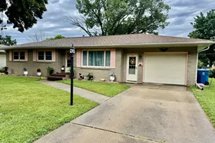 2329 12th St, Peru, IL 61354 - Photo 1