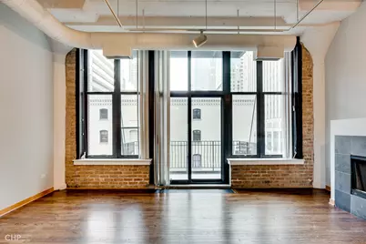 333 W Hubbard Street #412, Chicago, IL 60654 - Photo 2