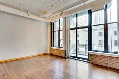 333 W Hubbard Street #412, Chicago, IL 60654 - Photo 6