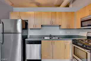 333 W Hubbard St, Chicago, IL 60654 - Photo 8