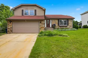 310 Crestwood Ct, Algonquin, IL 60102 - Photo 36