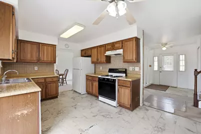 310 Crestwood Court, Algonquin, IL 60102 - Photo 10