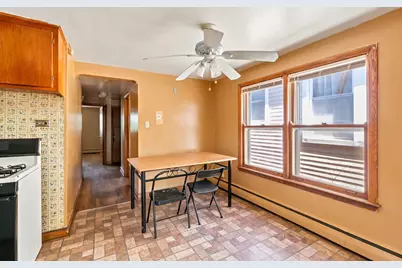 6842 S Campbell Avenue, Chicago, IL 60629 - Photo 12
