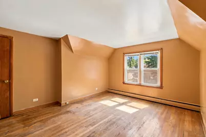 6842 S Campbell Avenue, Chicago, IL 60629 - Photo 10
