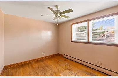6842 S Campbell Avenue, Chicago, IL 60629 - Photo 16