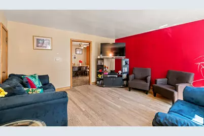 6842 S Campbell Avenue, Chicago, IL 60629 - Photo 4