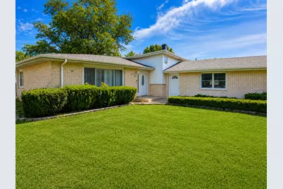 5042 157th Street, Oak Forest, IL 60452 - Photo 2