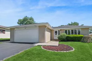 4919 153rd St, Oak Forest, IL 60452 - Photo 1