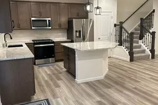 12760 South Nicholas Dr, Plainfield, IL 60585 - Photo 6