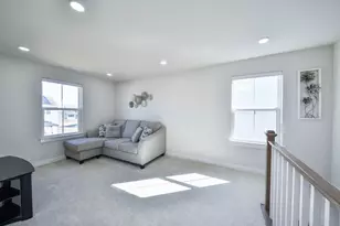 328 Carole St, Sugar Grove, IL 60554 - Photo 10