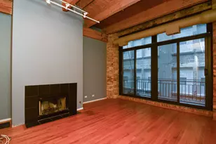 375 W Erie St, Chicago, IL 60610 - Photo 8