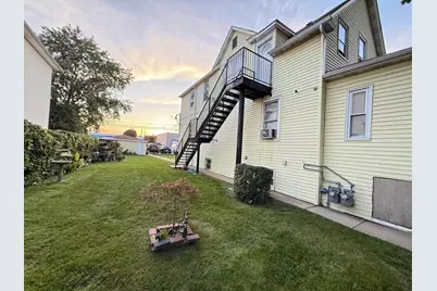 1310 N 24th Avenue, Melrose Park, IL 60160 - Photo 2