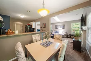 620 Chelsea Ct, Elgin, IL 60123 - Photo 12