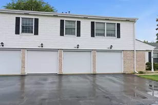 752 Gloucester Dr, Elk Grove Village, IL 60007 - Photo 22