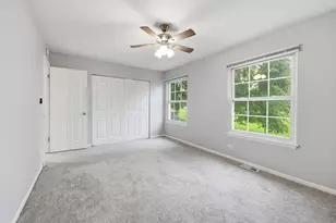752 Gloucester Dr, Elk Grove Village, IL 60007 - Photo 14