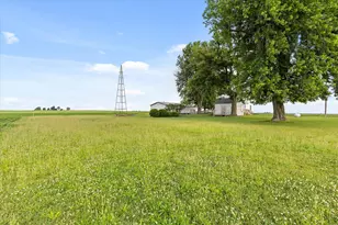 754 N 14th Rd, Streator, IL 61364 - Photo 32