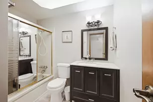 1033 Lowell Ln, Schaumburg, IL 60193 - Photo 16