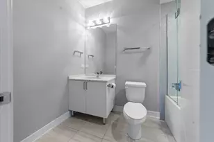 650 N Morgan St, Chicago, IL 60642 - Photo 10