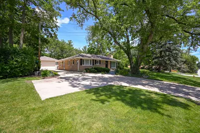 750 Marston Avenue, Glen Ellyn, IL 60137 - Photo 2