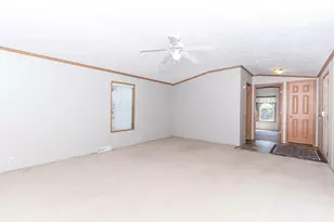 13 Countryside Estates, Sandwich, IL 60548 - Photo 4