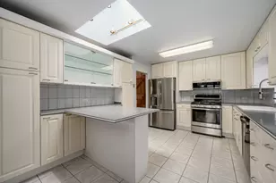 9414 Ozanam Ave, Morton Grove, IL 60053 - Photo 6