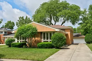 9414 Ozanam Ave, Morton Grove, IL 60053 - Photo 24