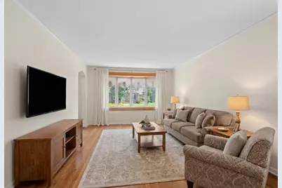 6132 N Overhill Avenue, Chicago, IL 60631 - Photo 2
