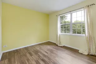 1175 Regency Dr, Schaumburg, IL 60193 - Photo 16