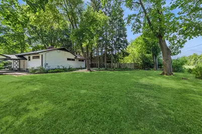 227 Woodland Road, Libertyville, IL 60048 - Photo 18