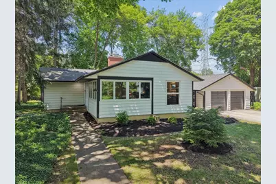 227 Woodland Road, Libertyville, IL 60048 - Photo 2