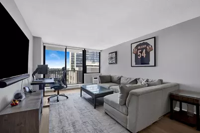 2740 N Pine Grove Avenue #9B, Chicago, IL 60614 - Photo 2