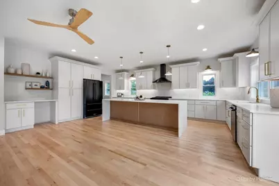 16212 Peregrine Trail, Huntley, IL 60142 - Photo 10