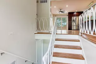 1503 N Park Dr, Mount Prospect, IL 60056 - Photo 2