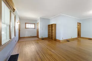 1611 Yonge St, Rockford, IL 61103 - Photo 8
