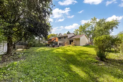 871 N Gladstone Avenue, Aurora, IL 60506 - Photo 32