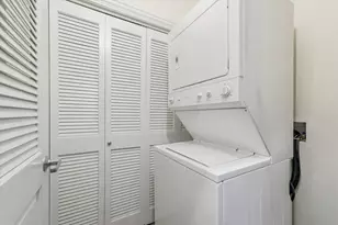 832 W 36th St, Chicago, IL 60609 - Photo 20