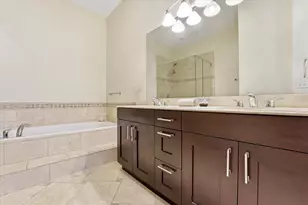832 W 36th St, Chicago, IL 60609 - Photo 12