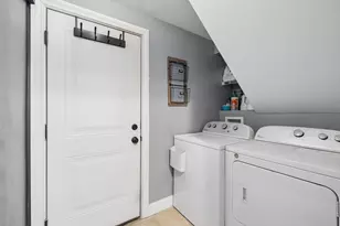 7025 Roberts Dr, Woodridge, IL 60517 - Photo 18