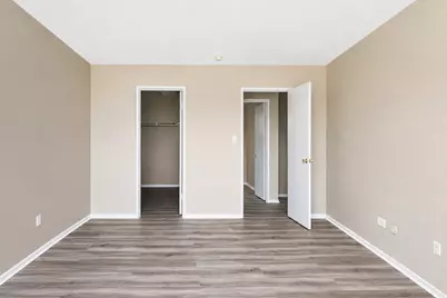 1500 Robin Circle #418, Hoffman Estates, IL 60194 - Photo 6